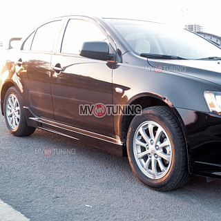 Пороги RPM на Mitsubishi Lancer X (2007-2016) + УСТАНОВОЧНЫЙ КОМПЛЕКТ