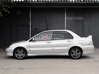 Пороги "SPORT 2.0" Mitsubishi Lancer 9 IX (2003-2009) + УСТАНОВОЧНЫЙ КОМПЛЕКТ