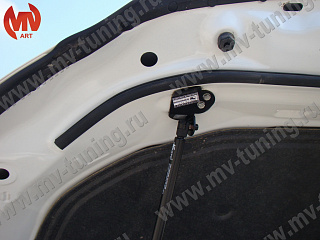 Упор капота Mazda 6 / Atenza GJ 2012-2024 / Mazda 3 2013-2019