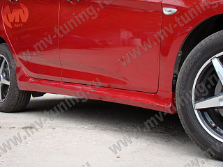 Пороги Hyundai Solaris (2010-2016) + УСТАНОВОЧНЫЙ КОМПЛЕКТ