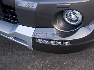 Накладка Broomer Design переднего бампера Mitsubishi Pajero IV 4 (2011-2015)